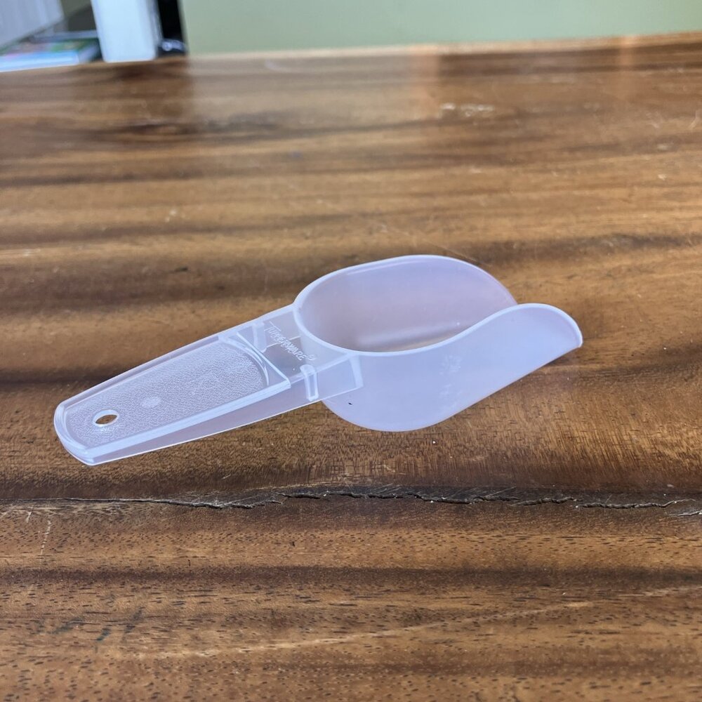 Vintage Tupperware Clear Scoop #878-23